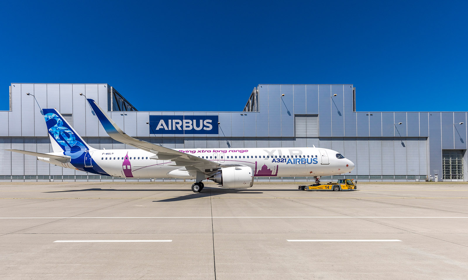 Світлопрозорі конструкції для заводу Airbus в Гамбурзі